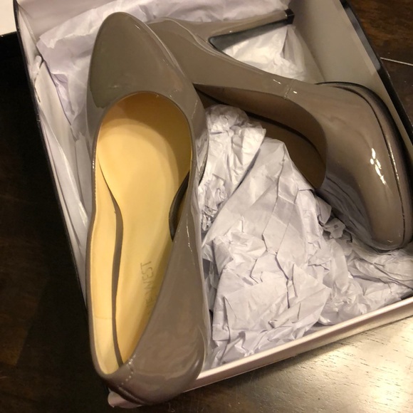 Shoes - Picture 3 of 3